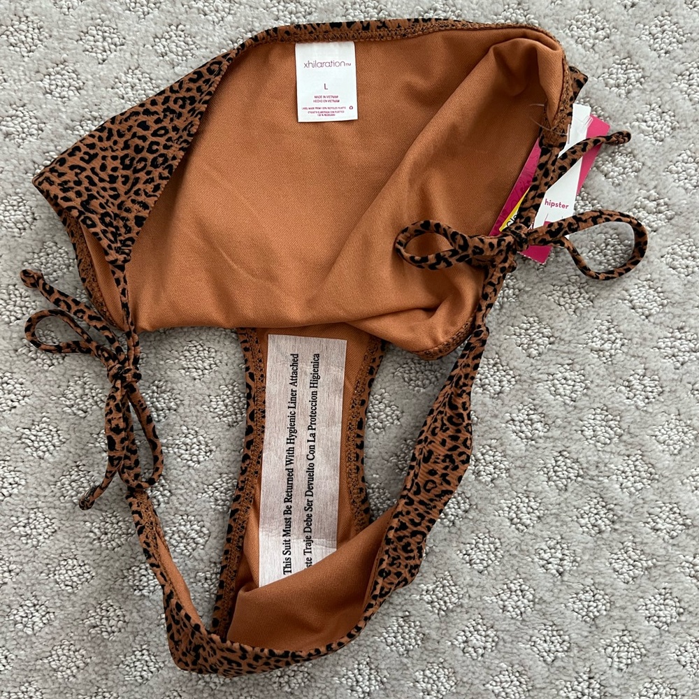 ⭐️3 for $20 Ribbed String Hipster Bikini Bottom - Picture 9 of 9